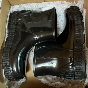 UGG DRIZLITA WATERPROOF RAIN BOOT‼️